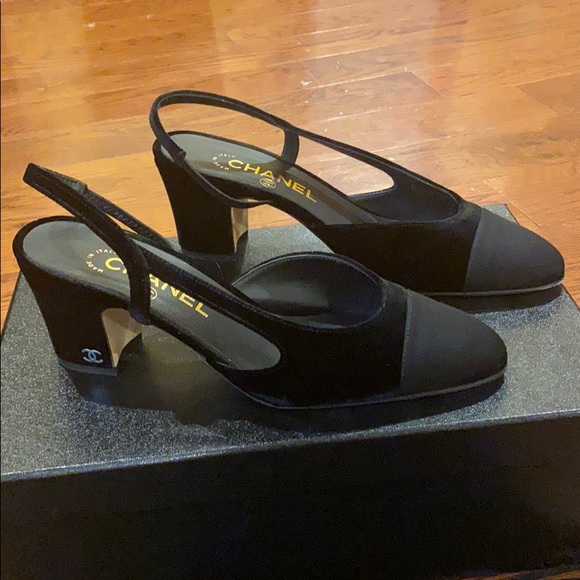 chanel velvet slingback